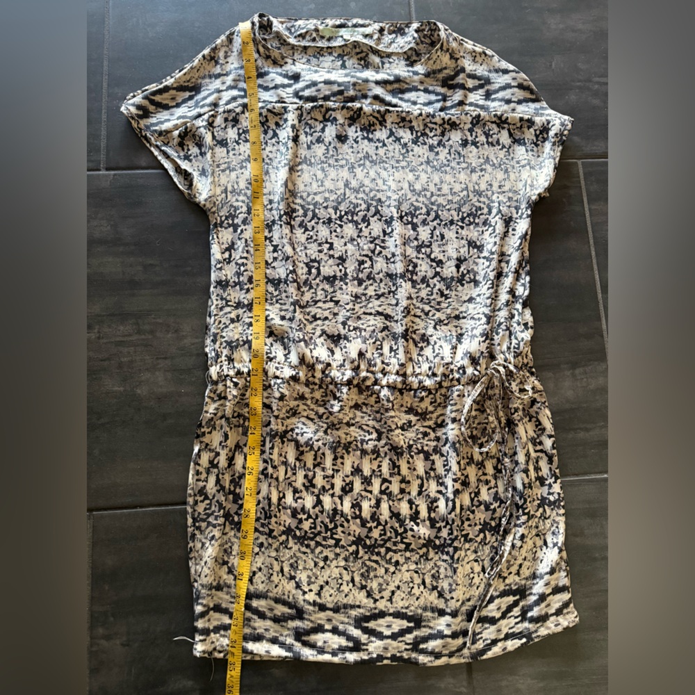 Black/Grey/Cream Texture Print Drop-Waist Dress from Paris - Picture 9 of 10